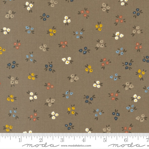 Moda Fabrics Fancy That Design House & Co. Dawn on the Prairie Sweet Ditsy Saddle