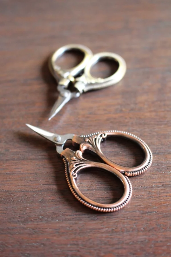 NNK Press Mini Embroidery Scissor - Image 2