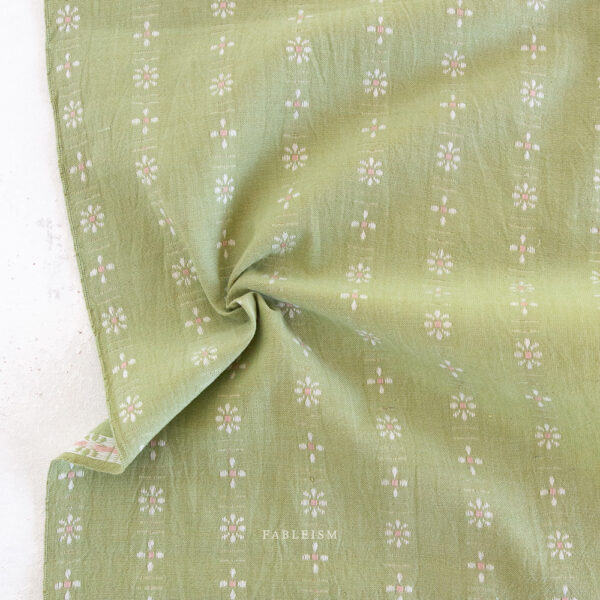 Fableism Forest Forage Daisies Celadon