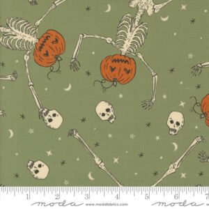 Moda - Stacy Iest Hsu Home Sweet Haunt Dancing Pumpkins Moss