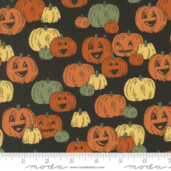 Moda - Stacy Iest Hsu Home Sweet Haunt Pumpkin Patch Midnight