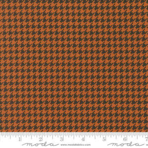 Moda - Stacy Iest Hsu Home Sweet Haunt Hounds Tooth Rust