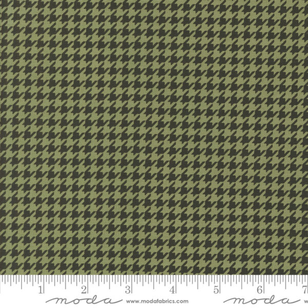Moda - Stacy Iest Hsu Home Sweet Haunt Hounds Tooth Moss