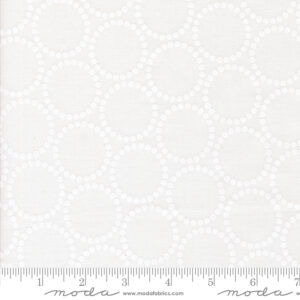 Moda Fabrics Lizzy House Tiny Christmas Mini Pearl Bracelets Snow White