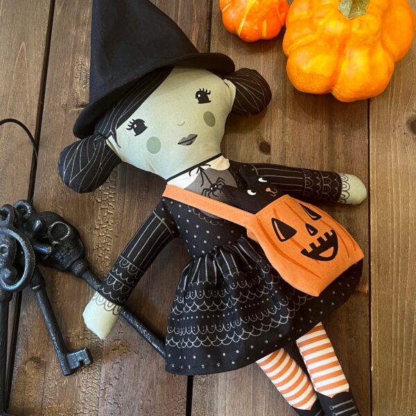 Moda - Stacy Iest Hsu Home Sweet Haunt Witch Doll Panel