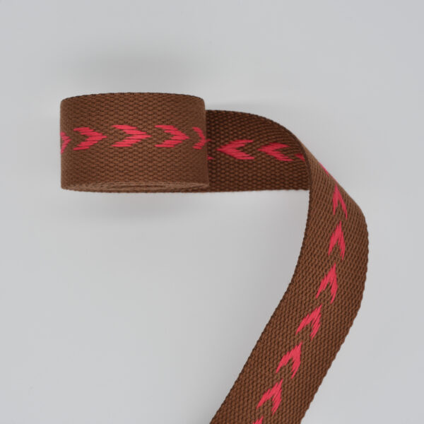 Arrows Mocha Webbing 1-1/2"