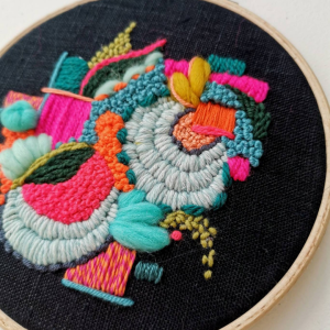 Wild Floss Embroidery 6" Kit 2 Neon & Navy