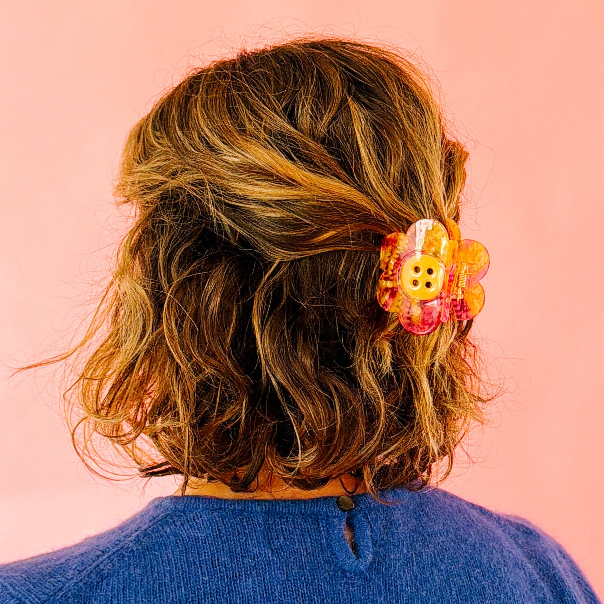 Sarah Hearts Daisy Button Pink and Yellow Large Hair Claw Clip - Image 2