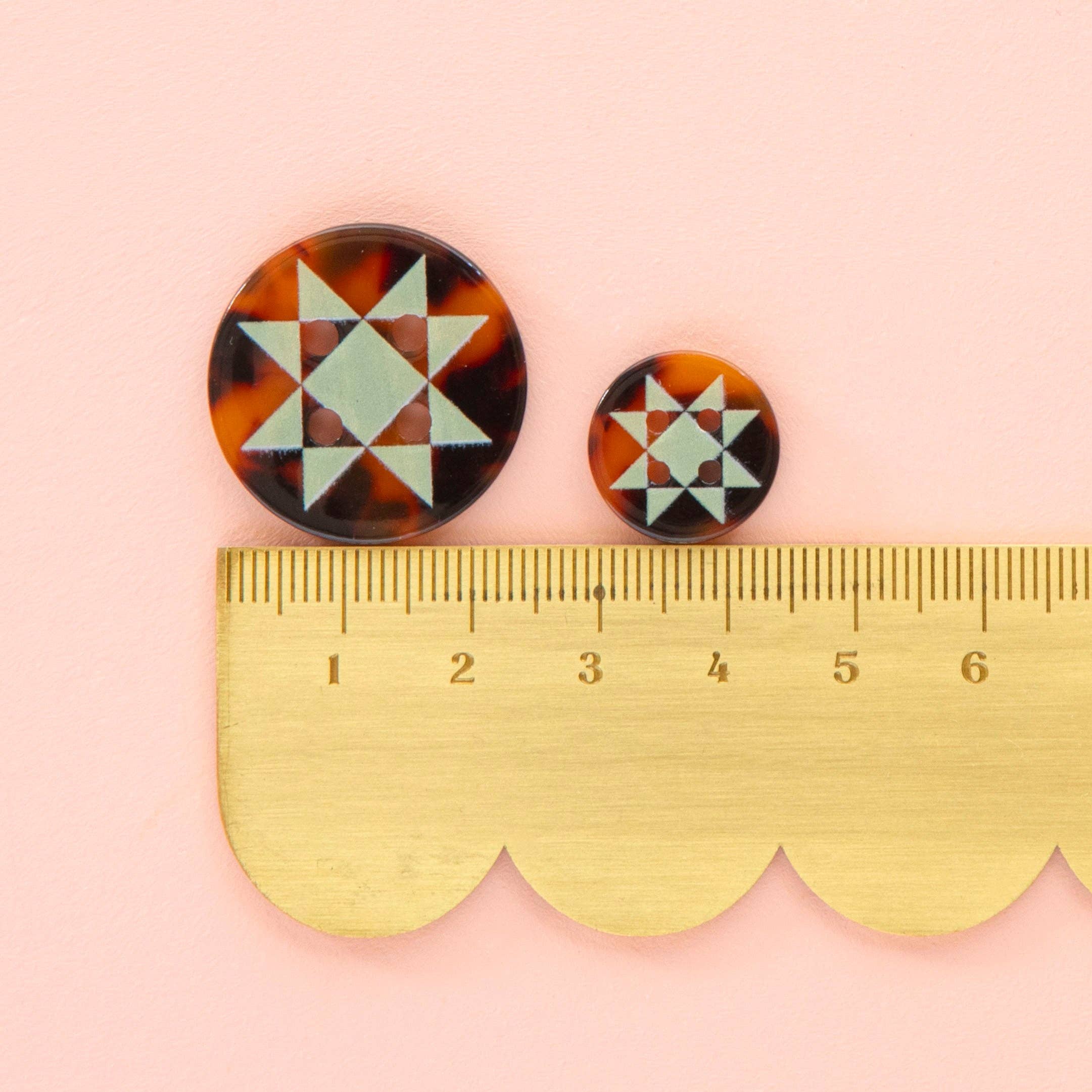 Sarah Hearts Quilt Star Small 5/8" Buttons - Image 3