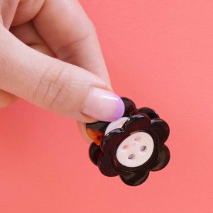Sarah Hearts Daisy Button Tortoise Shell Mini Hair Claw Clip