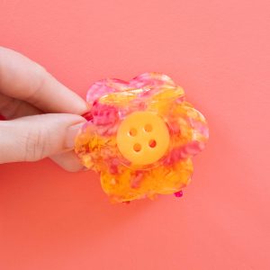 Sarah Hearts Daisy Button Pink and Yellow Large Hair Claw Clip