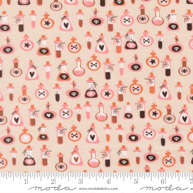 Moda Fabrics Elena Amo Purrs & Boos Friendly Poisons Moonbeam