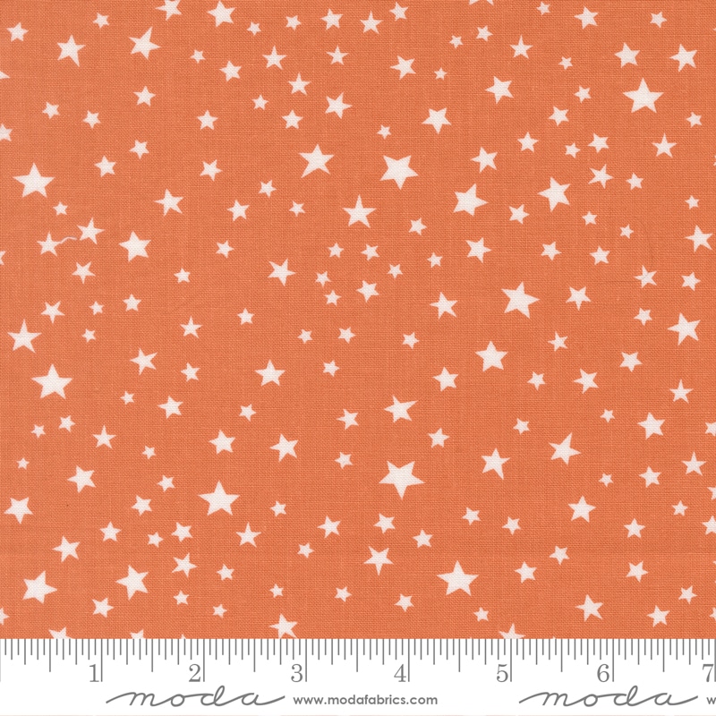 Moda Fabrics Elena Amo Purrs & Boos Stars Pumpkin
