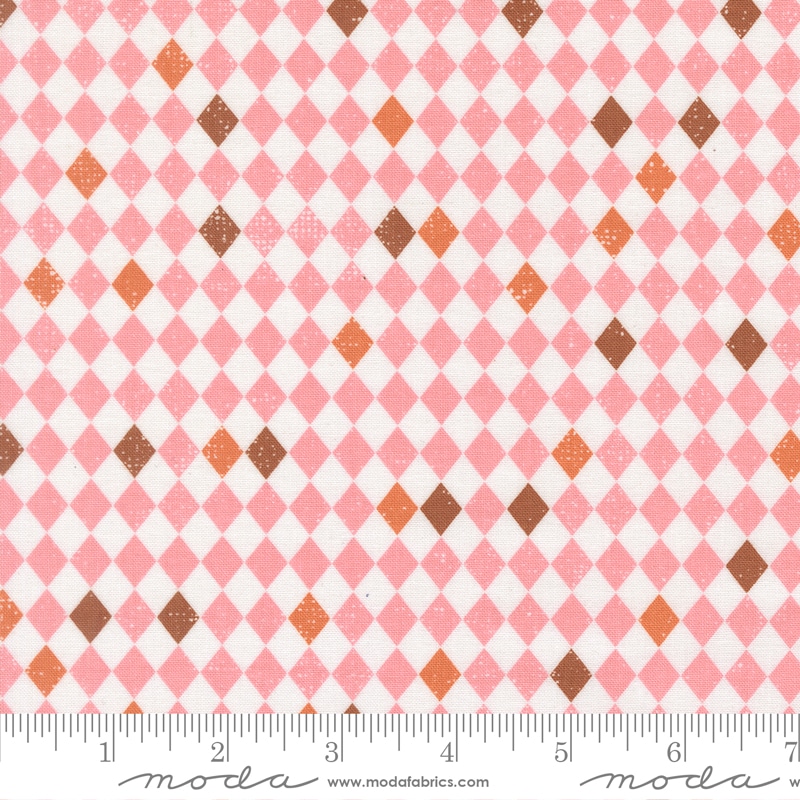 Moda Fabrics Elena Amo Purrs & Boos Harlequin Candy