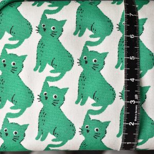 Sevenberry's Wide-Eyed Cat Oxford Cotton Kelly Green