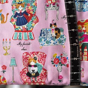 Yuwa Sobakasu Kids Animal Dolls on Chairs Pink