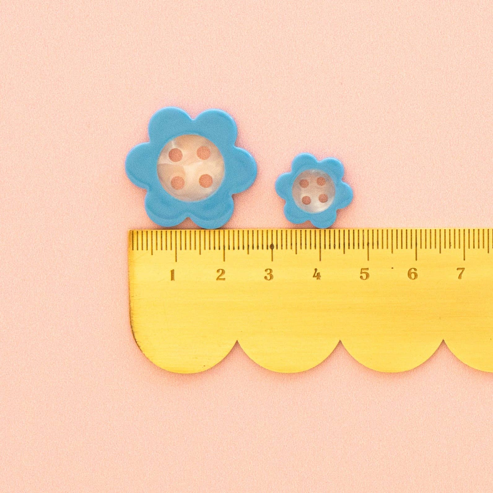 Blue Daisy Small 5/8" Buttons - Image 2